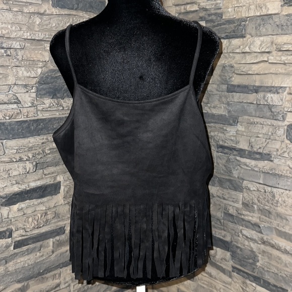 SHEIN SXY Plus Cut Out Fringe Hem Cami Top - Picture 6 of 8